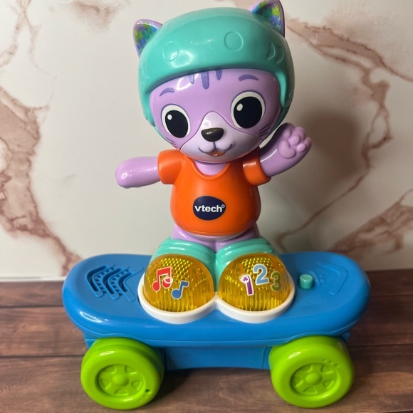VTech Skate-along Kitty - Picture 1 of 1